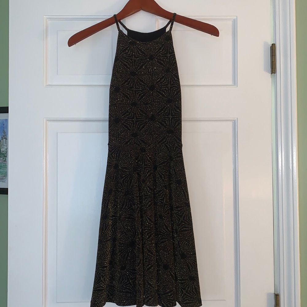 Black and Gold Shimmer Dress - Picture 3 of 4